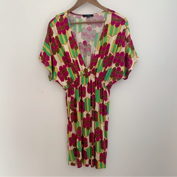 t bags Los Angeles Deep V Neck Dress Medium Geometric Print - Picture 1 of 8